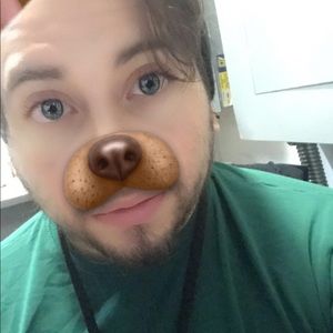 Meet your Posher, Carlos